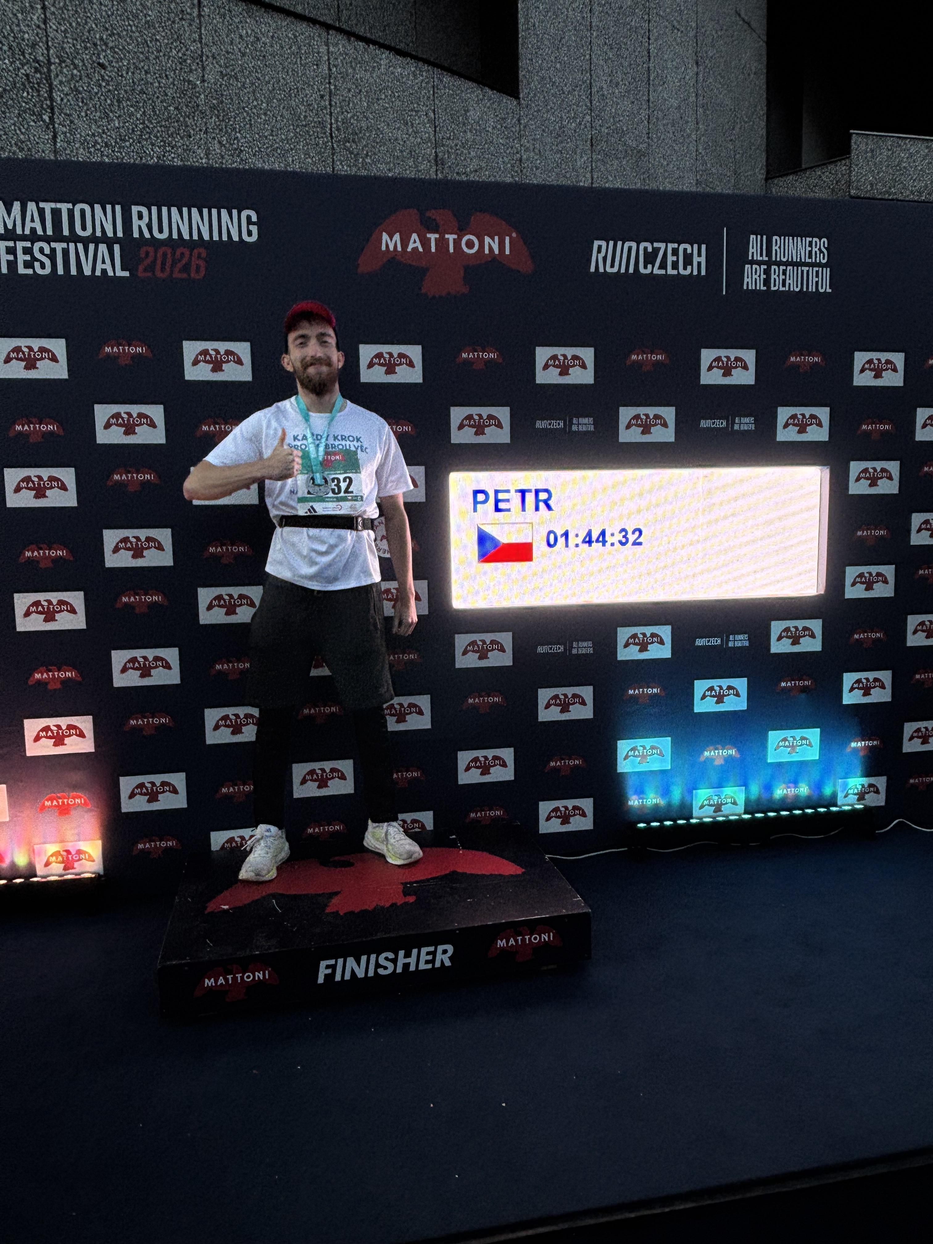 Půlmaraton 1:44:32